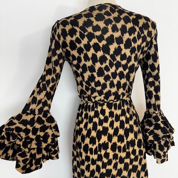 Diane Von Furstenberg Silk Wrap Maxi Dress Puff Sleeve Leopard Print Size 8 - Picture 9 of 13